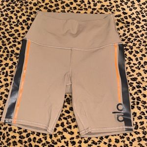 ALO bike shorts size small